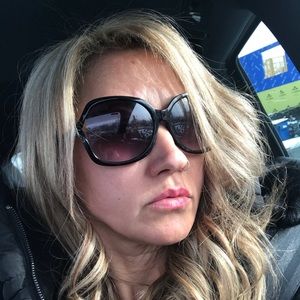 Meet your Posher, Ellie